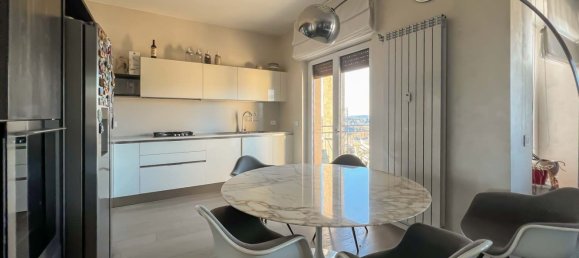 4 rooms Apartment in Como, Italy No. 225826 3