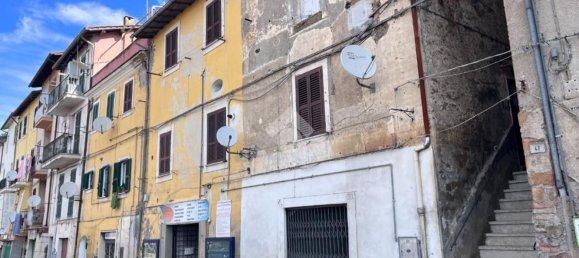 Studio in Cave, Italy, Nr. 302725 11