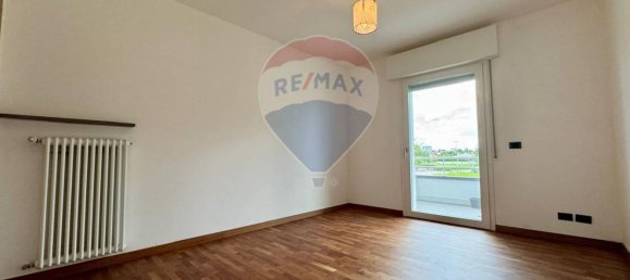 3 bedrooms Villa in Udine, Italy No. 270471 17