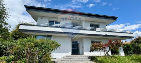 3 bedrooms Villa in Udine, Italy No. 270471 7