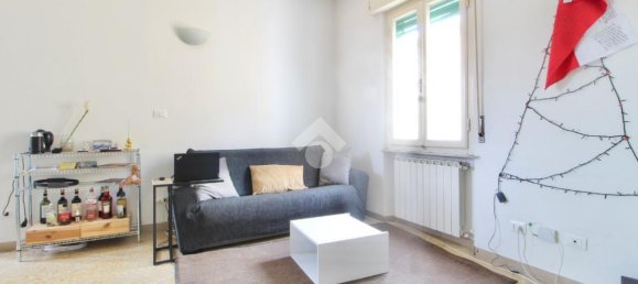 Apartamento de 3 habitaciónes en Pisa, Italy No. 18090 3