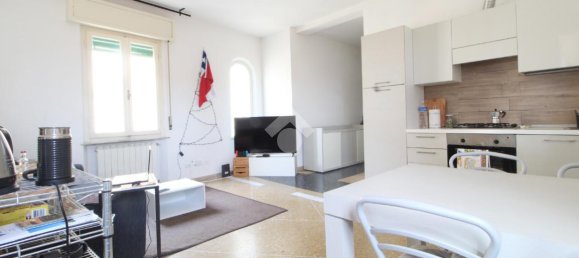 Apartamento de 3 habitaciónes en Pisa, Italy No. 18090 4