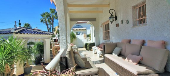 Вилла с 6 спальнями в Аликанте, Испания № 176617 5