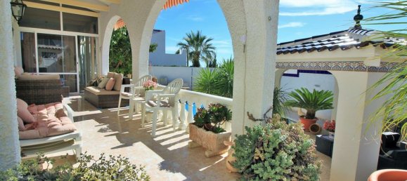 Вилла с 6 спальнями в Аликанте, Испания № 176617 4