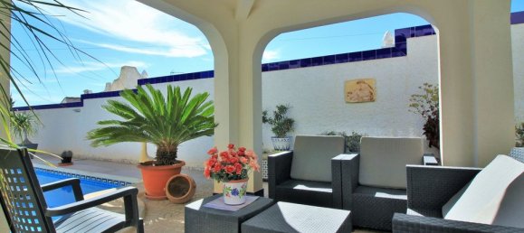 Вилла с 6 спальнями в Аликанте, Испания № 176617 3