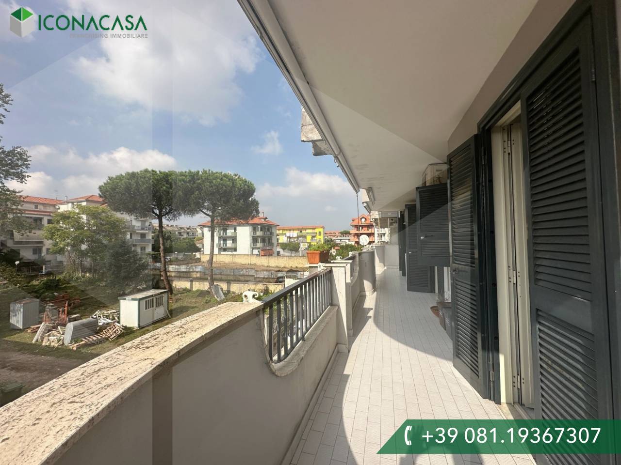 4-salle Appartement à Giugliano in Campania, Italy No. 25006