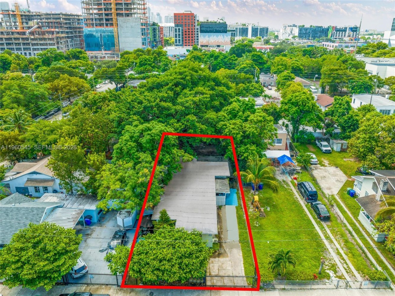 153.66m² terrain à vendre à Miami, Miami-Dade, Florida, USA № 614358