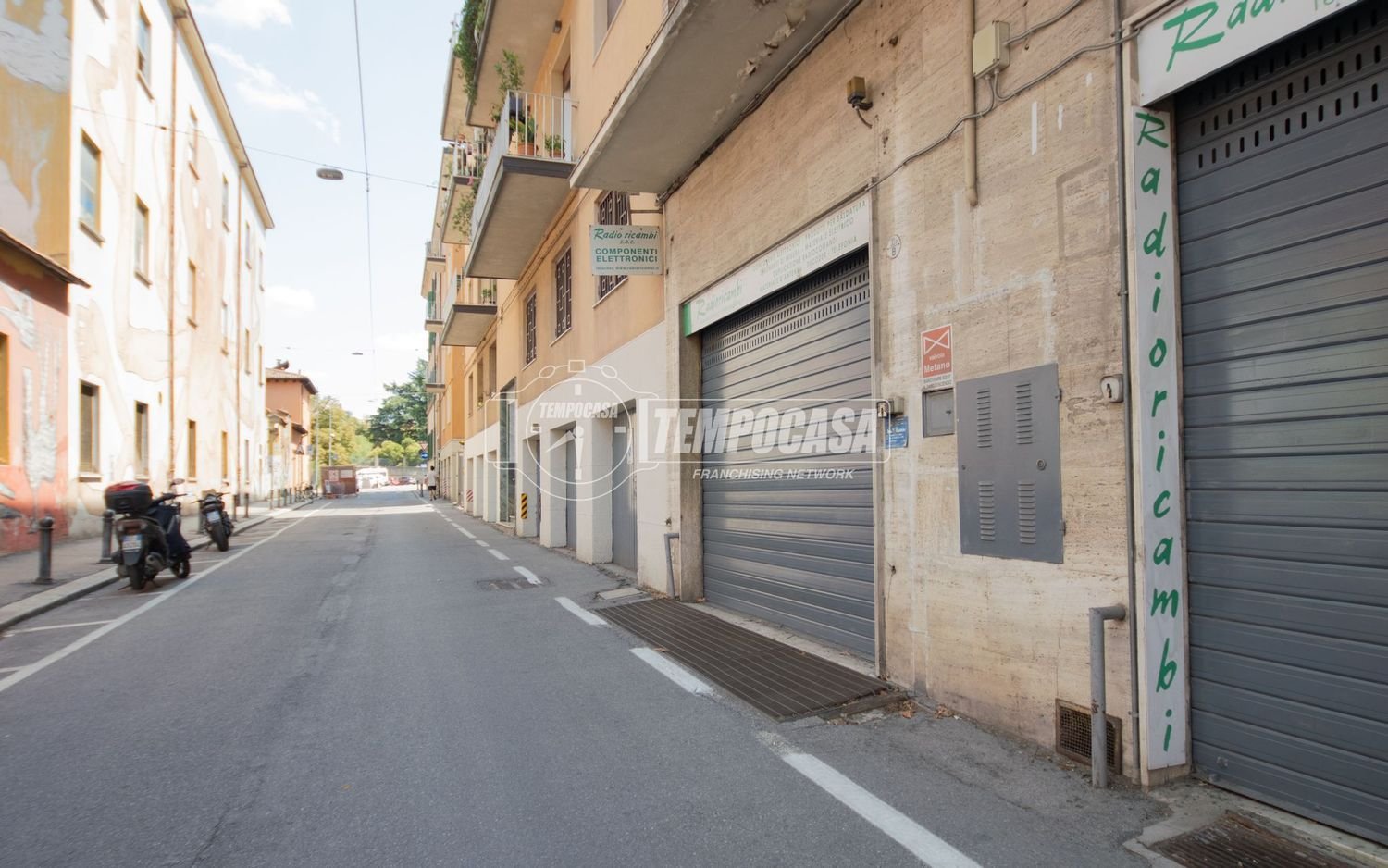 250m² Commercial property in Bologna, Italy No. 285194