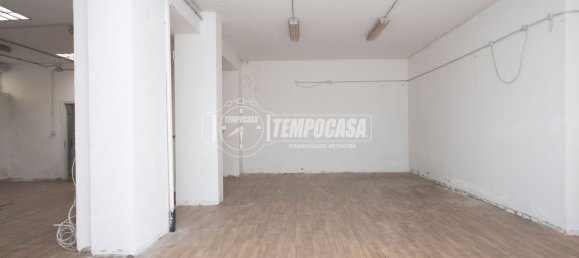 250m² Commercial property in Bologna, Italy No. 285194 9