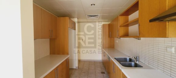 3 bedrooms Townhouse in Al Raha Gardens, UAE No. 6020 7