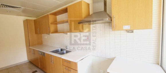 3 bedrooms Townhouse in Al Raha Gardens, UAE No. 6020 6