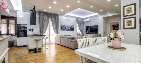 4 bedrooms Apartment in Rome, Italy No. 335050 5