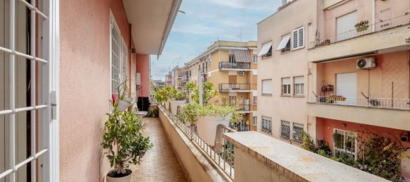 4 bedrooms Apartment in Rome, Italy No. 335050 22