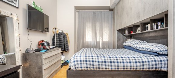 4 bedrooms Apartment in Rome, Italy No. 335050 13