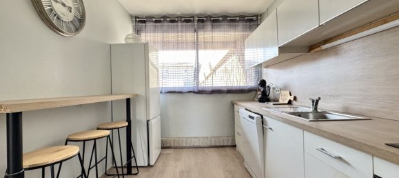 2 chambres Appartement à Chamalières, France No. 190496 2