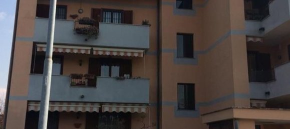 Квартира с 3 комнатами в Дезио, Италия № 98385 4