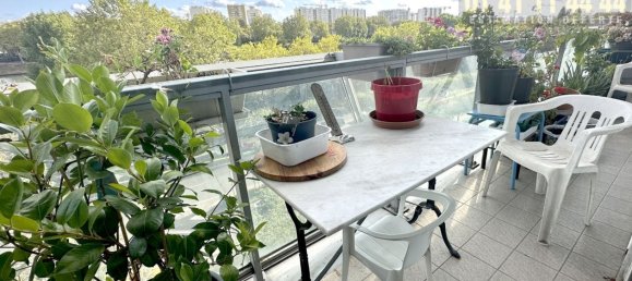 Apartamento de 2 dormitorios en Asnieres-sur-Seine, France No. 177209 2