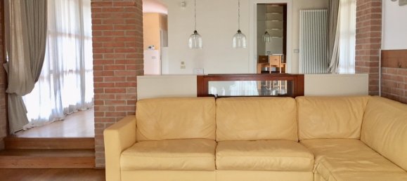 5 bedrooms Villa in Roncade, Italy No. 229524 6