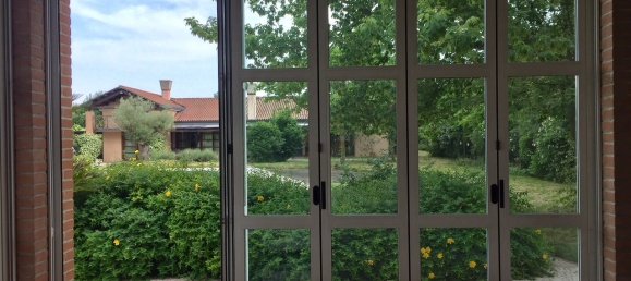 5 bedrooms Villa in Roncade, Italy No. 229524 25