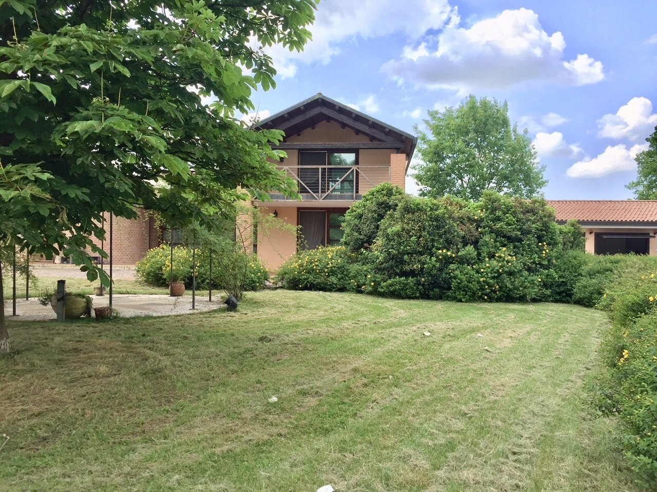 5 bedrooms Villa in Roncade, Italy No. 229524