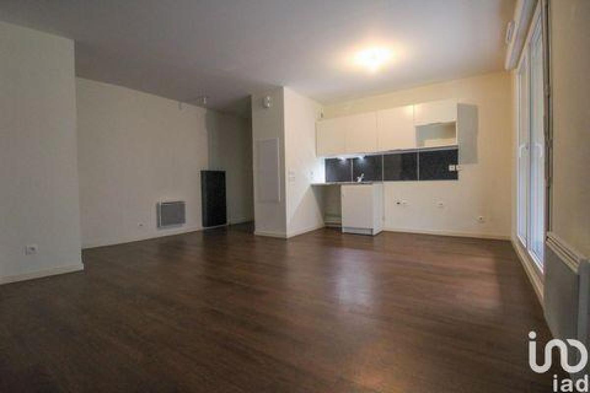 Studio in the Condo in Rouen, France No. 22891