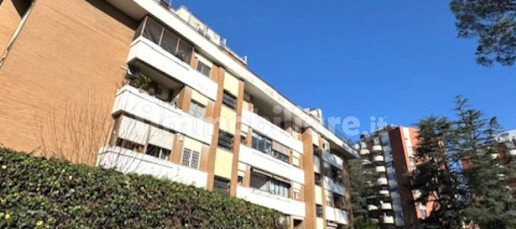 4 bedrooms Apartment in Rome, Italy No. 308784 7