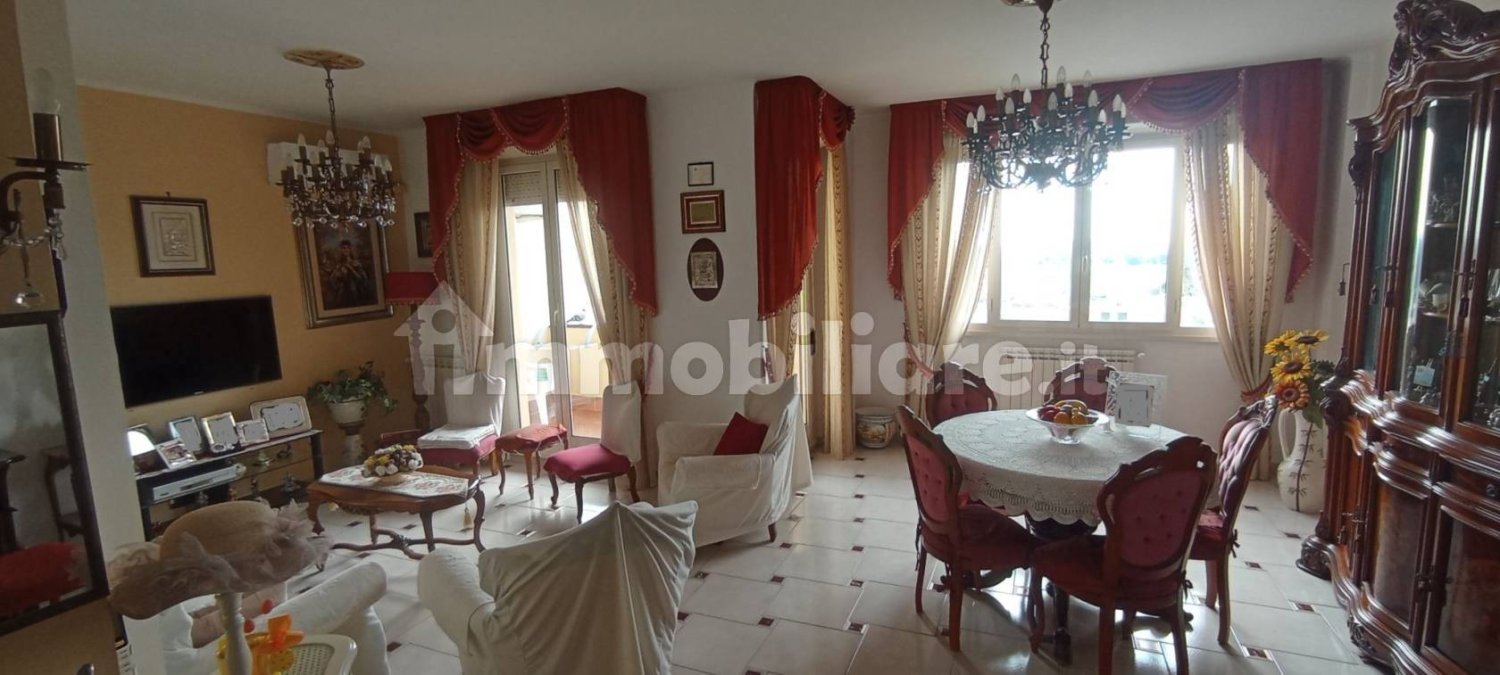 3 Schlafzimmer Wohnung in Pomezia, Italy, Nr. 163752