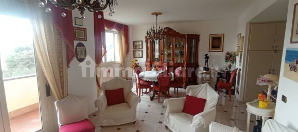 3 Schlafzimmer Wohnung in Pomezia, Italy, Nr. 163752 4