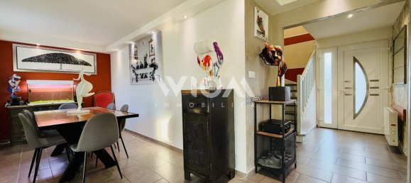 Casa de 3 dormitorios en Tilloy-les-Mofflaines, France No. 56556 8