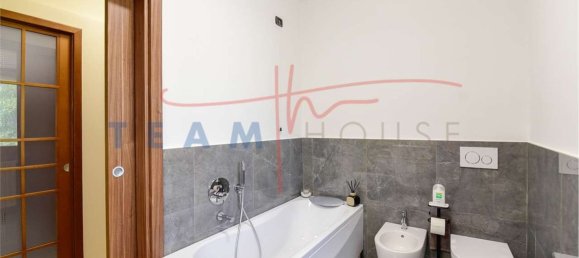 3 bedrooms Apartment in Seregno, Italy No. 364324 24