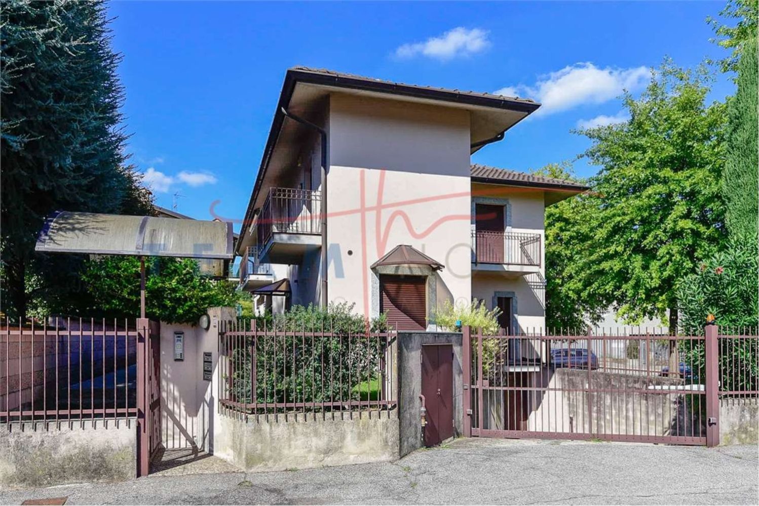 3 bedrooms Apartment in Seregno, Italy No. 364324