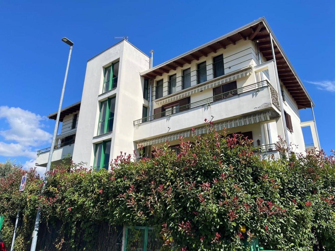 4 bedrooms Apartment in Arcisate, Italy No. 391397