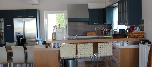 6 bedrooms Villa in Phthiotis, Greece No. 6395 15