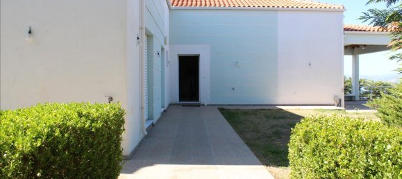 6 dormitorios villa en venta en Phthiotis, Central Greece, Thessaly and Central Greece, Greece № 6395 13