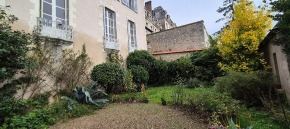 2 chambres Appartement à Blois, France No. 54687 2