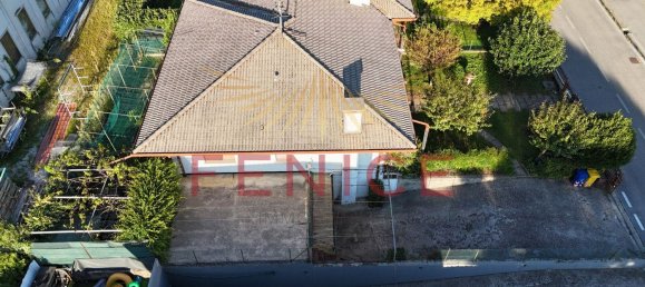 5 bedrooms House in Montebelluna, Italy No. 331443 34