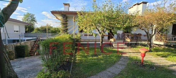 5 bedrooms House in Montebelluna, Italy No. 331443 4