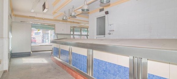 82m² Commercial property in Armilla, Spain No. 97866 17