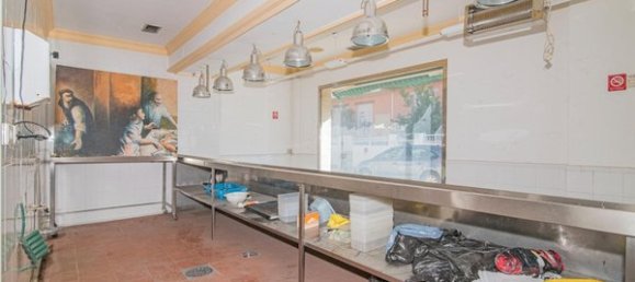 82m² Commercial property in Armilla, Spain No. 97866 6