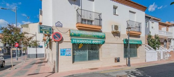 82m² Commercial property in Armilla, Spain No. 97866 9