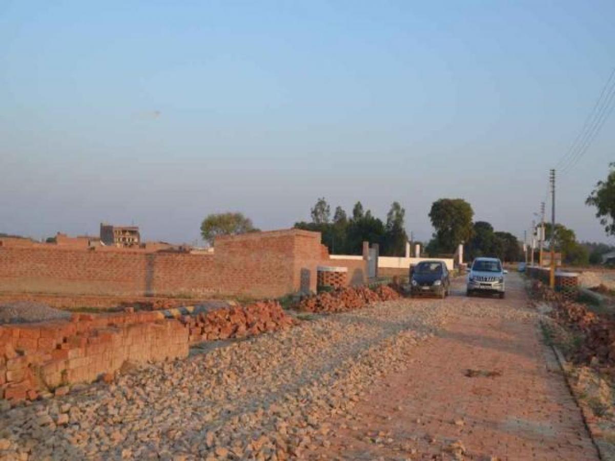 Grundstück in Lucknow, India, Nr. 30311