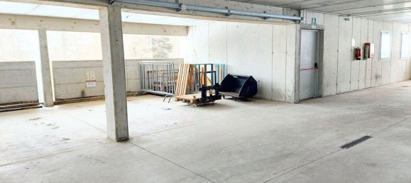 مرآب في Campodolcino, Italy 14متر مربع رقم 207968 3