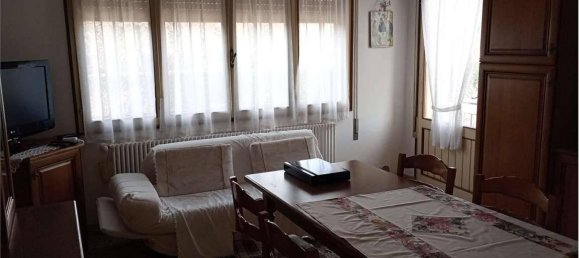 5 rooms House in Volpago del Montello, Italy No. 27429 23