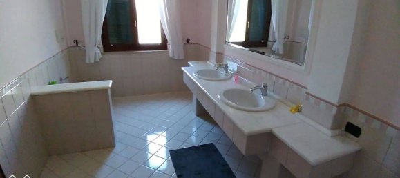 Villa de 7 dormitorios en Giugliano in Campania, Italy No. 350050 8