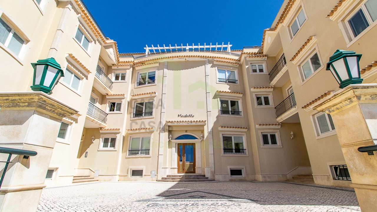 3 bedrooms Duplex in Ericeira, Portugal No. 106536