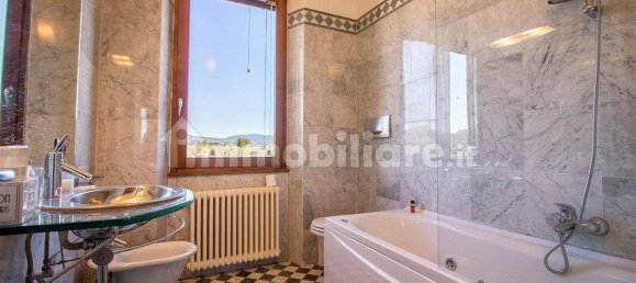 2 bedrooms Penthouse in Florence, Italy No. 337543 25