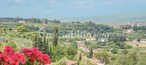 2 bedrooms Penthouse in Florence, Italy No. 337543 4