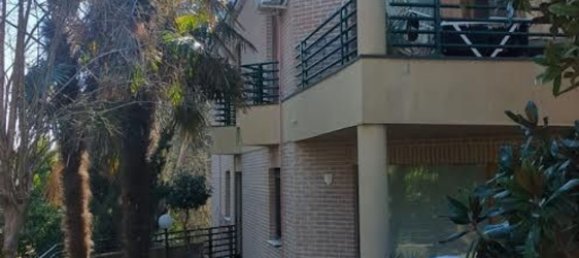 6 bedrooms Villa in Pesaro, Italy No. 329946 2