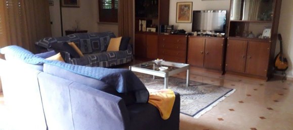 6 bedrooms Villa in Pesaro, Italy No. 329946 4