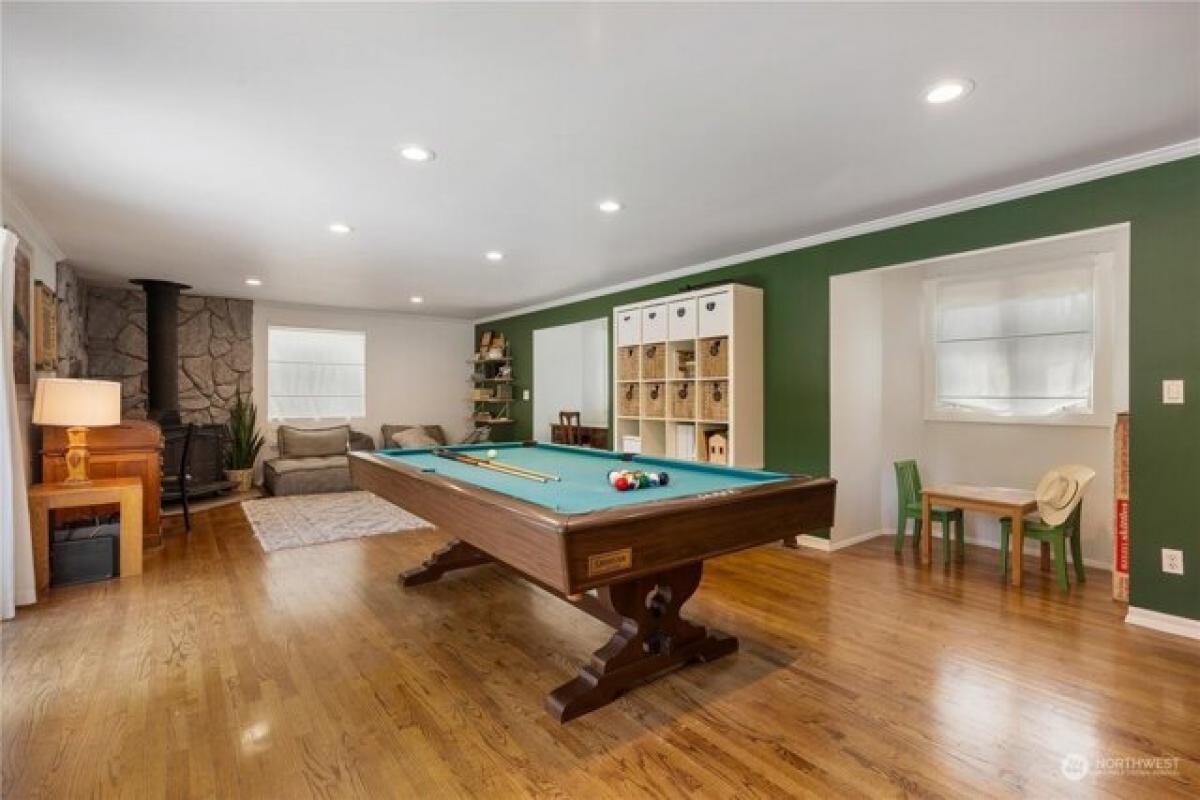 Дом с 5 спальнями в Normandy Park, США № 393833